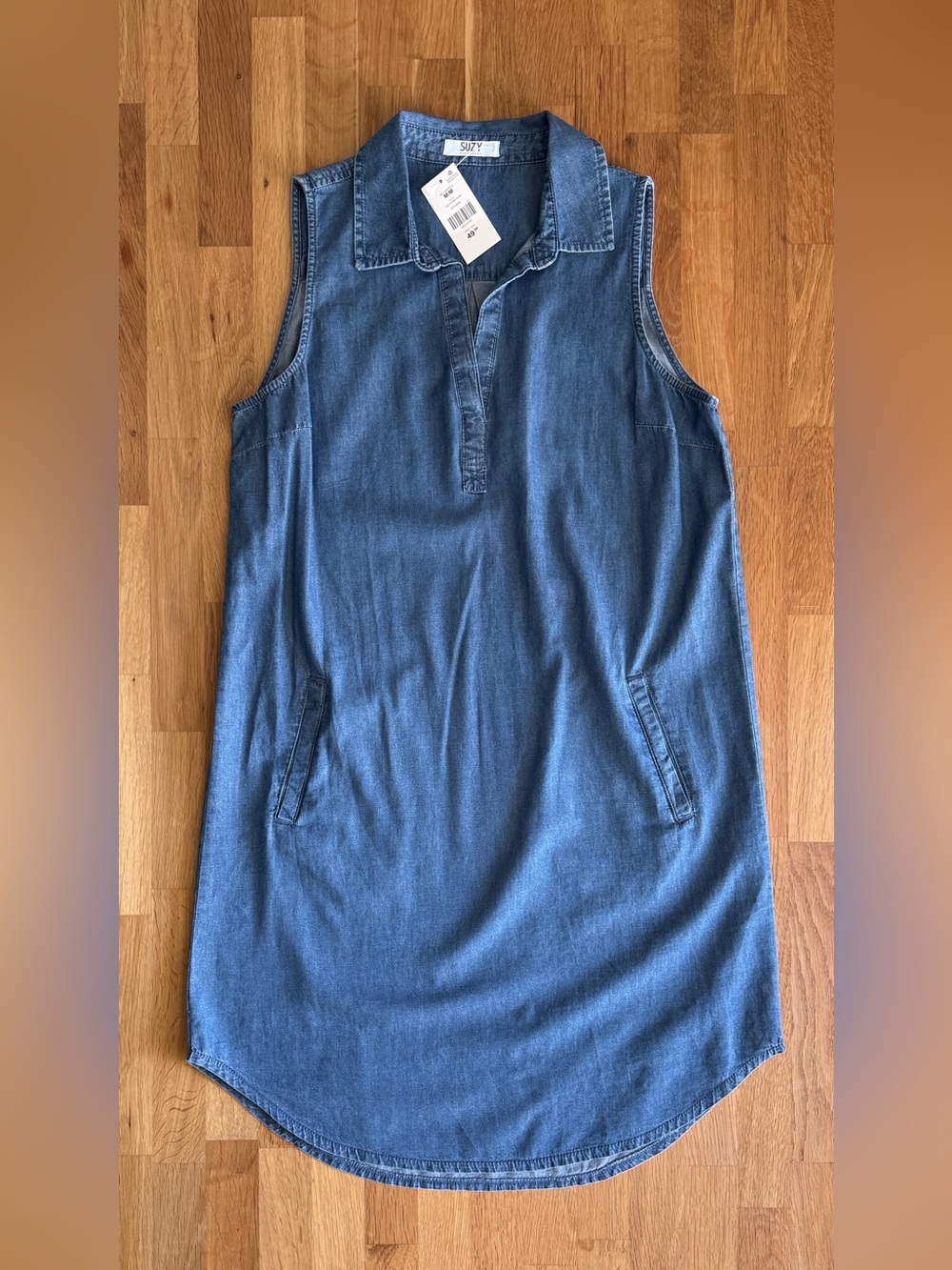MED | Suzy Shier: Sleeveless Denim Dress | Medium Blue Wash